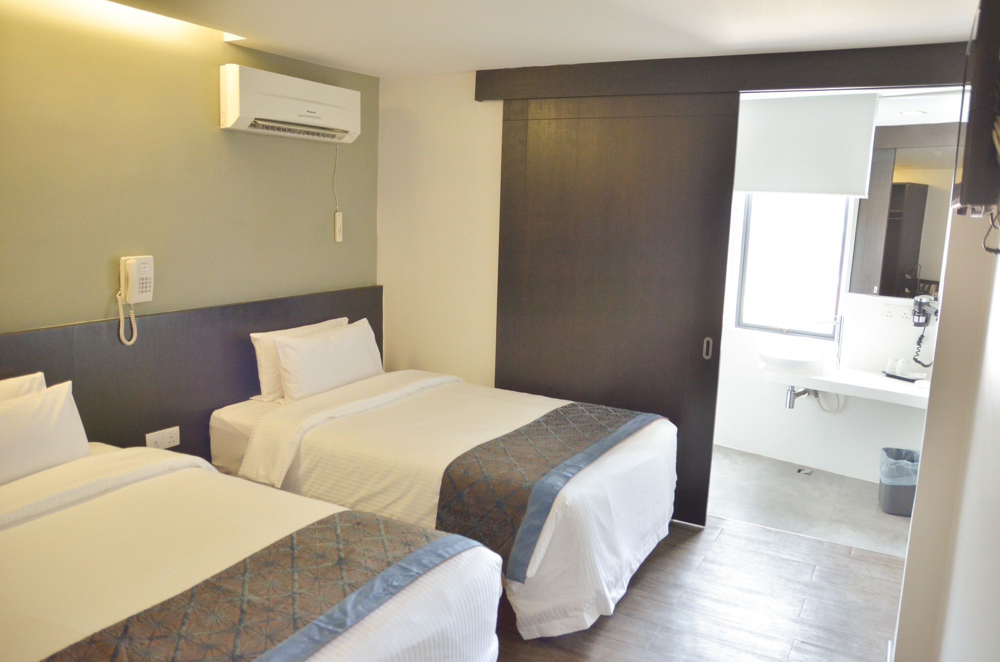 Vivo Hotel Kuantan Extérieur photo